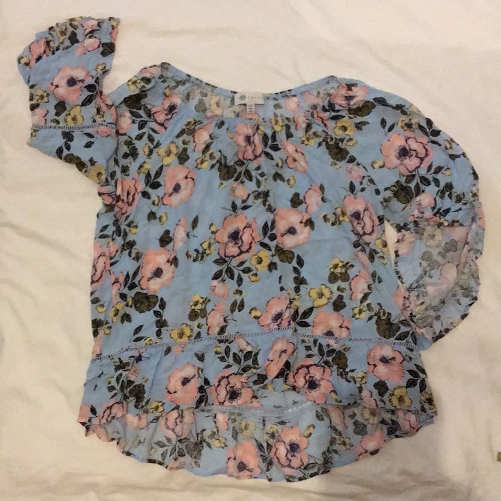 MUST GO PRICING Fever Boho High Low Light Blue w/ Floral and Embroidery 1X